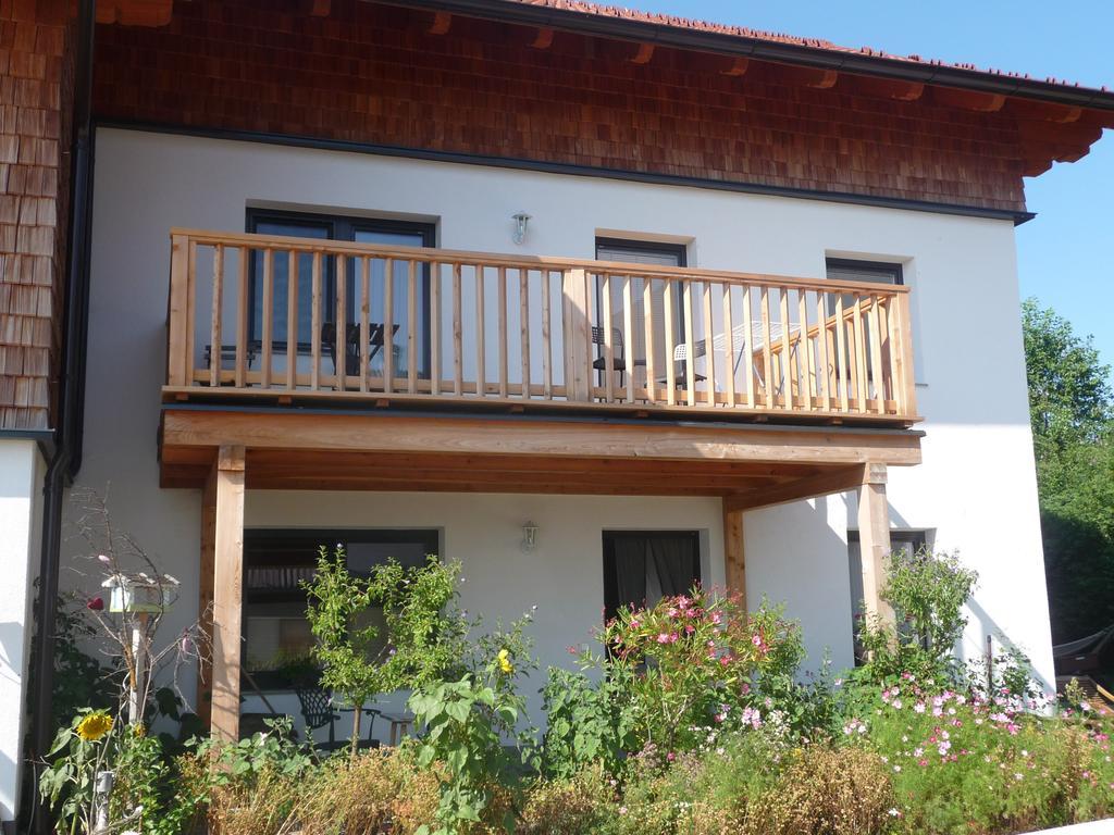 Familienferienhof Stabauer Zell am Moos Exterior photo